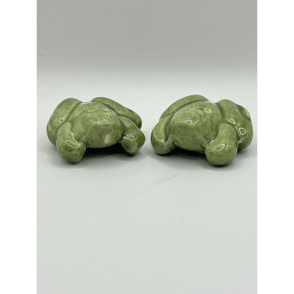 Vintage Anatomically Correct Frogs Naughty Male And Female 2 1/2" Ceramic